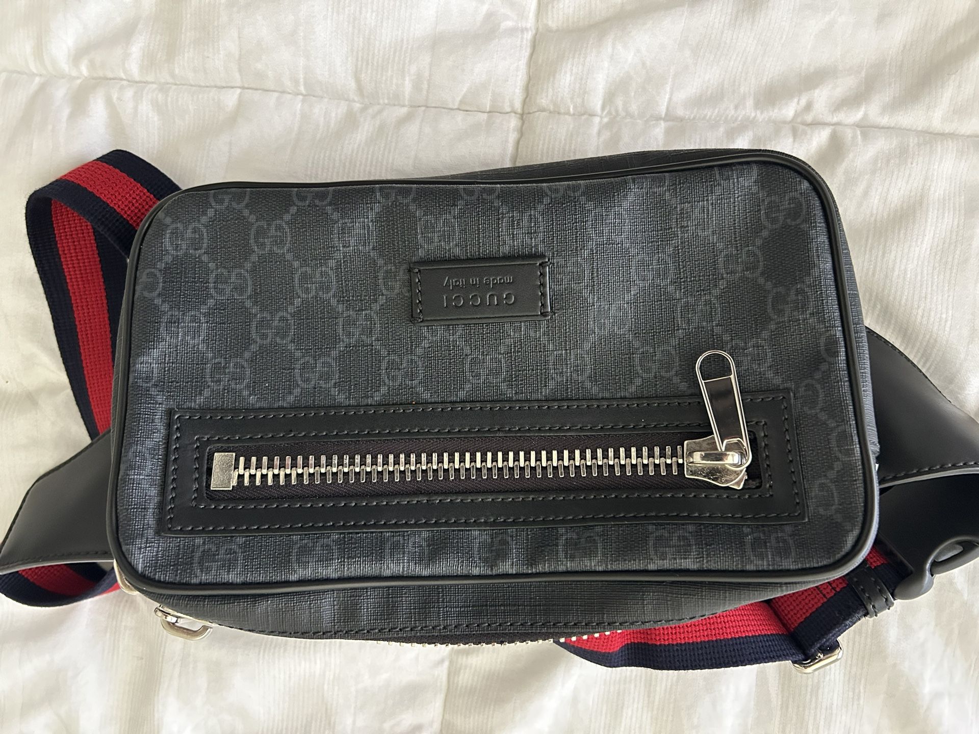 Gucci Shoulder Bag 