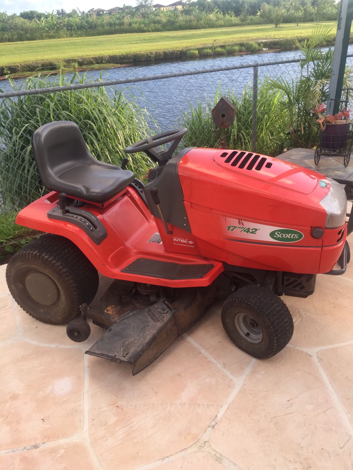Scotts 15 hp 42 riding mower sale