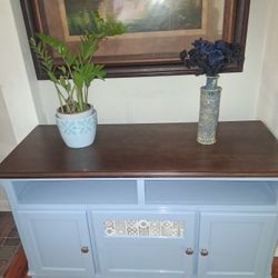 Newly refurbished t.v stand