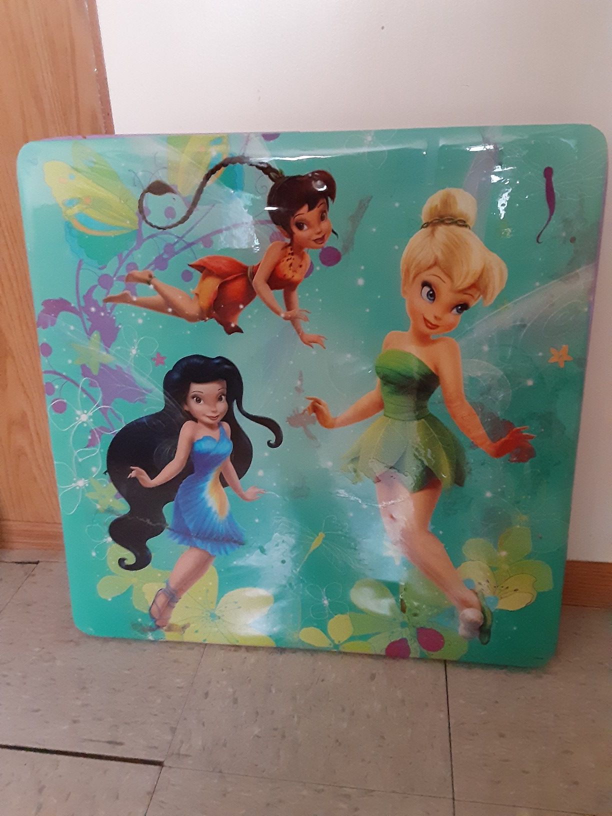 Free kids tinkerbell table.