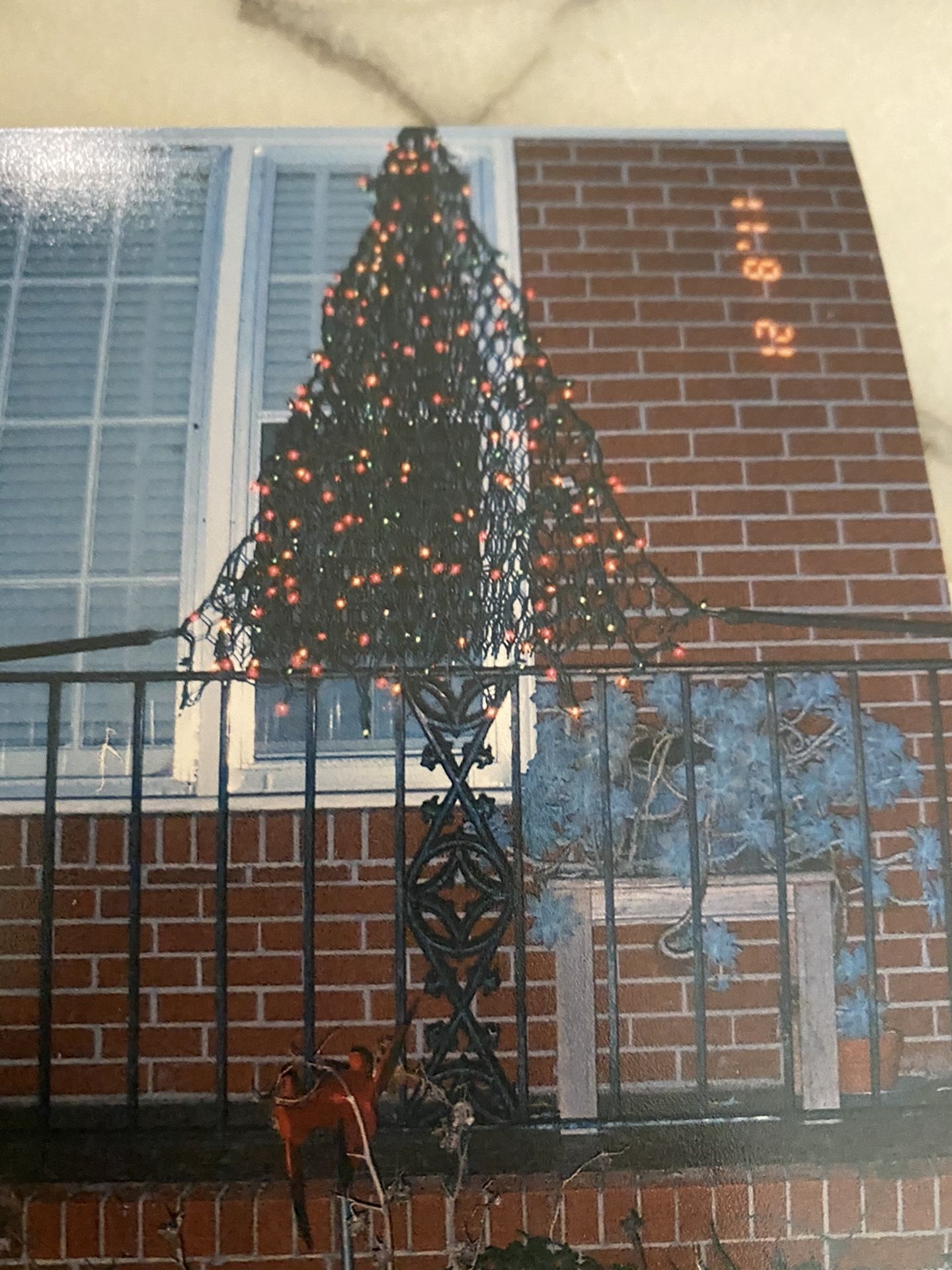 Outside Wire Christmas Tree With Lights 