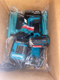 Makita 18v LXT Lithium-lon Brushless Cordless Impact Driver Kit