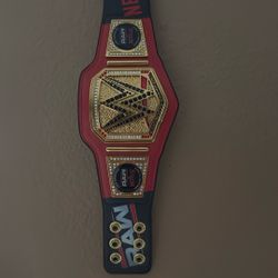 Mini WWE RAW NETFLIX TITLE BELT 