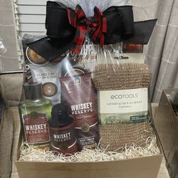 Men’s Bath & bodyworks Gift Basket #1