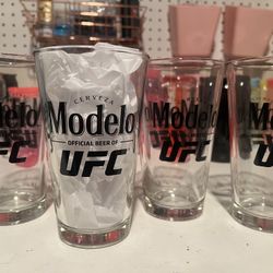 Modelo UFC Glassware Set 