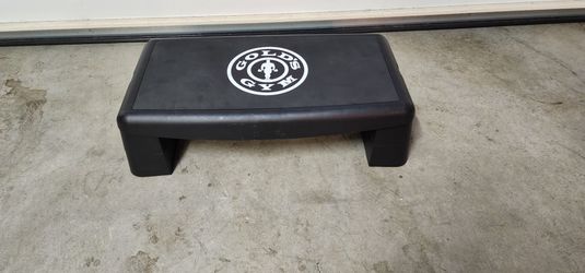 Gold’s Gym Aerobic Step Platform – Black

Gold’s Gym aerobic step platform