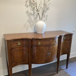 Console Buffet Sideboard Table, Very Nice!