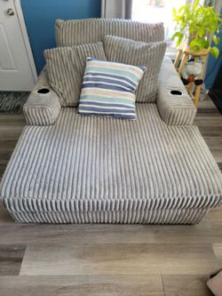 Over sized chair