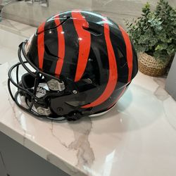Large SpeedFlex Helmet “Bengals”