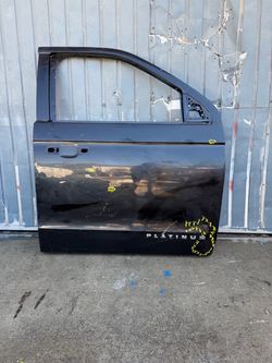 2018 2019 2020 2021 2022 2023 2024 Ford Expedition Front Right Passenger Side Door Shell oem