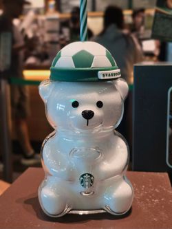 Starbucks 2026 Bearista Fifa glass bear cup