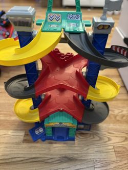 VTech Go! Go! Smart Wheels Garage