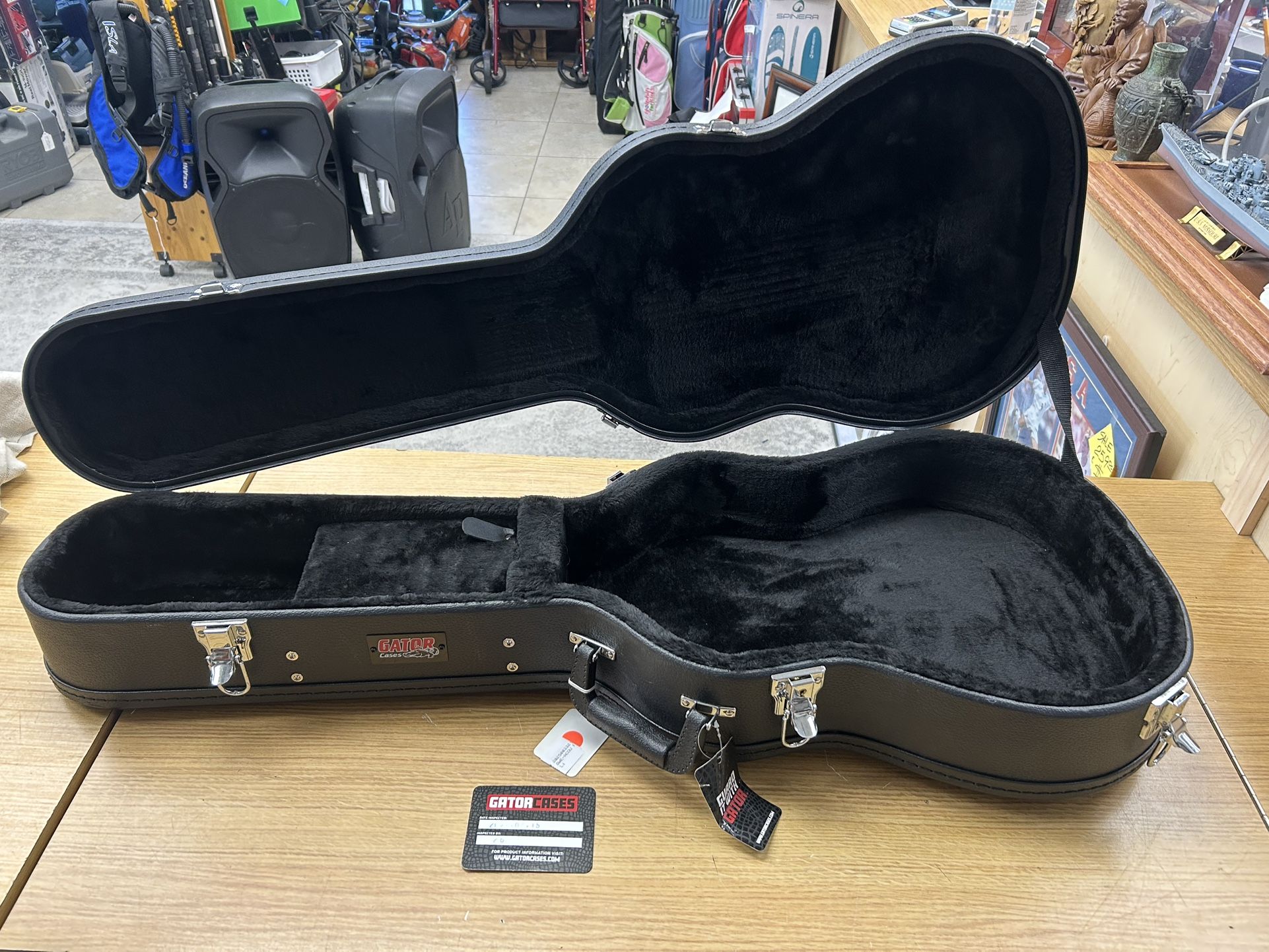 Gator GWE-Acou-3/4 Hardshell 3/4-Size Acoustic Guitar Case Black