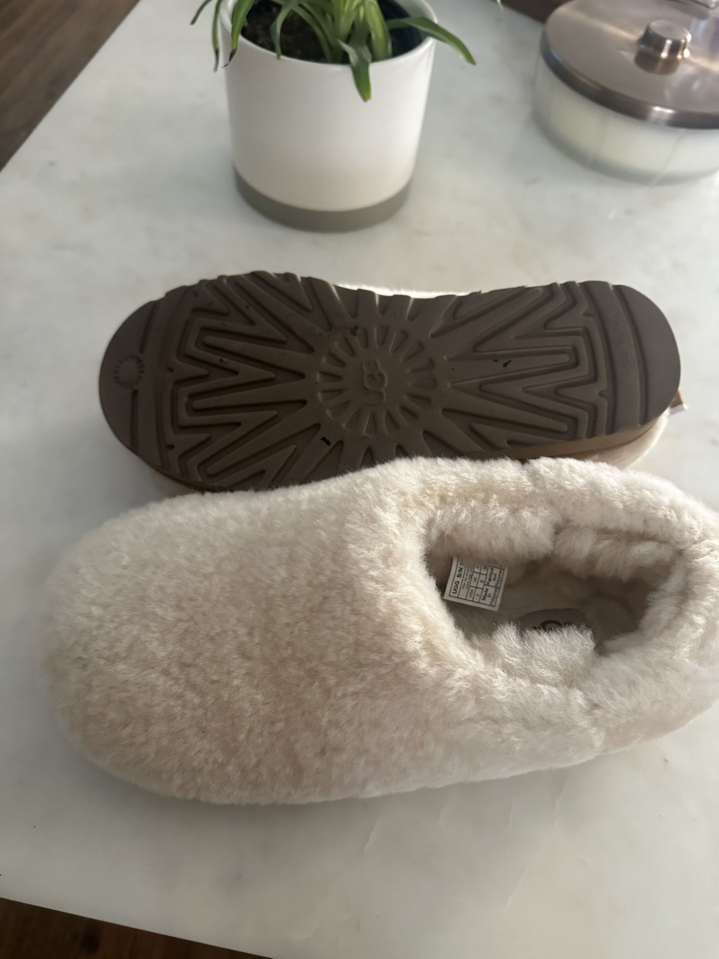 7  UGG Women's Classic Cozy Bootie Fashion Boot