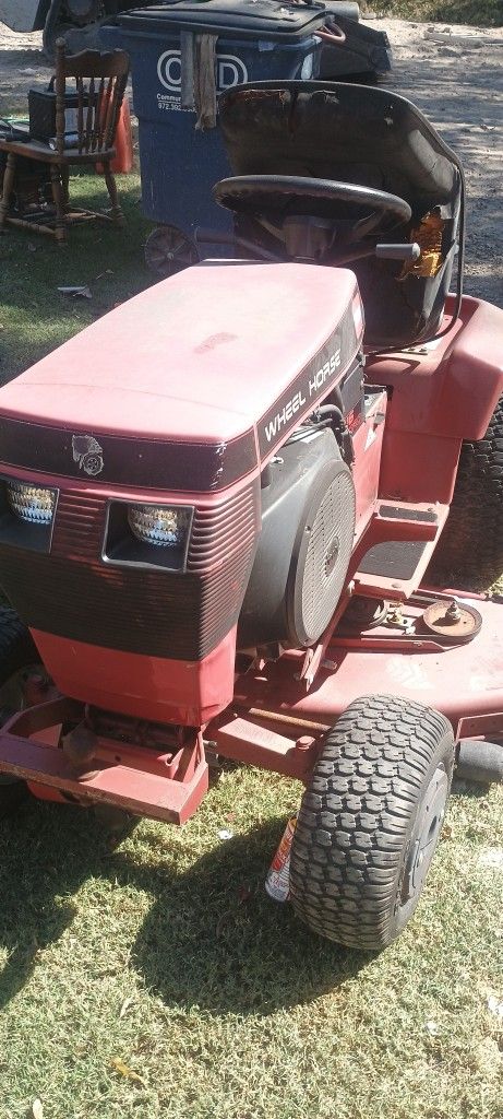 Wheel Horse 