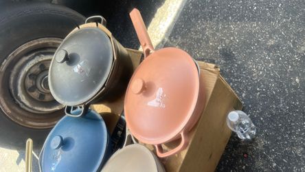 Pots and pans aluminum titanium nonstick