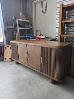 Montebello 68" Accent Console Tv console entertainment center