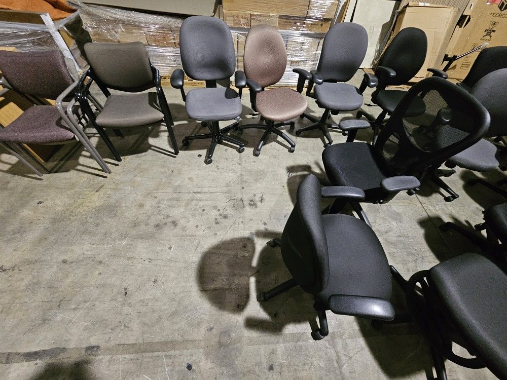 Office Chairs 