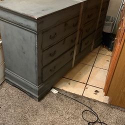 Ashley Furniture Dresser 