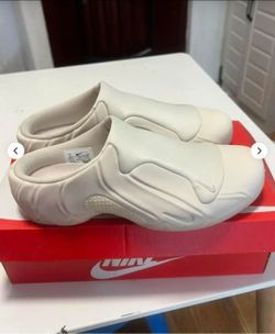 Nike Clogposite