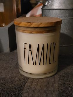 Rae Dunn 'FAMILY' Candle - $6