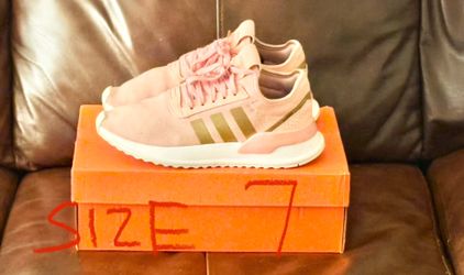 Women’s Adidas , Size 7.5
