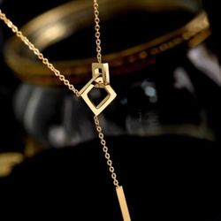 Simple style square buckle necklace