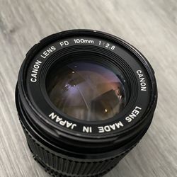 Canon FD 100mm F2.8