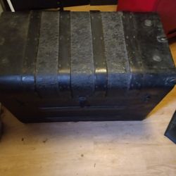 Cedar Chest Trunk 