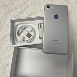 iPhone 7 32GB Factory Unlock Like New 