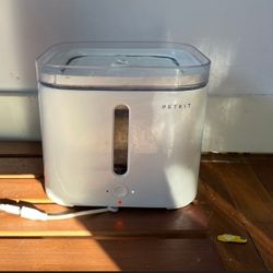 PETKIT Eversweet Pet Water Fountain 2L Cat Dog Water Fountain Dispenser