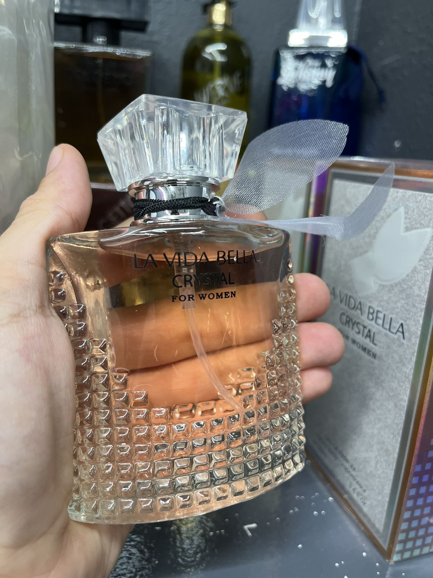 🤩La Vida Bella Crystal EDP 3.4Oz NEW 🤩 Textured Box