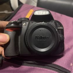Nikon D3100 