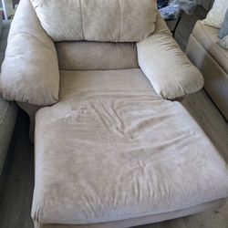 Lounge Chair 