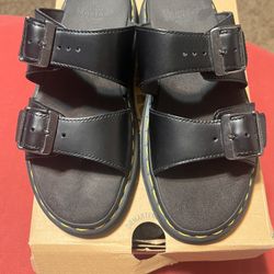 Dr. Martens Josef Slides