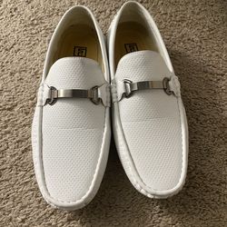 Faranzi Mens Loafers White. Worn only once, original price $75-90