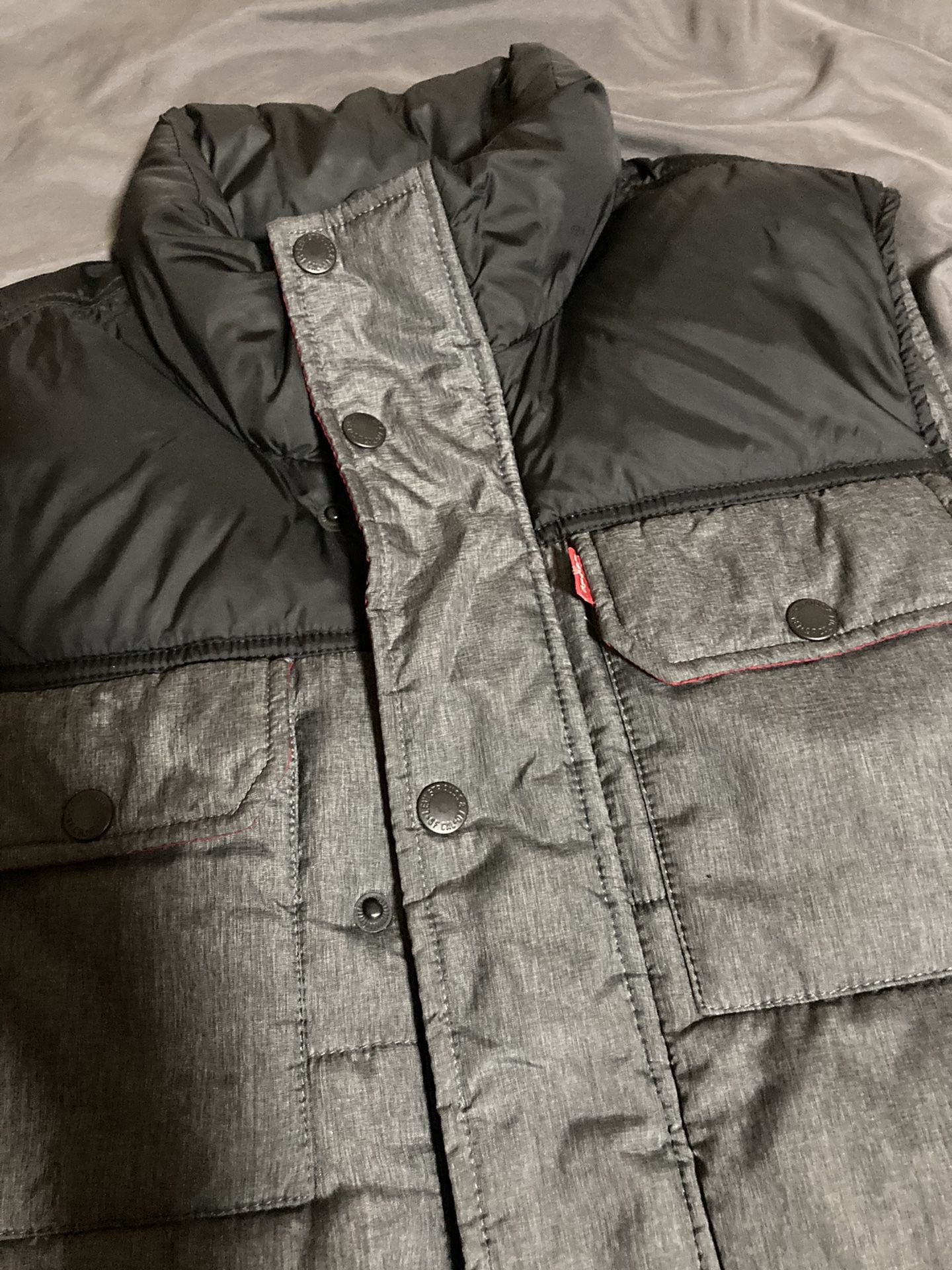 Men’s Levi’s, Gray And Black Size ( L) Vest