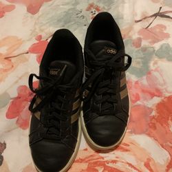 Girls adidas size 6,5