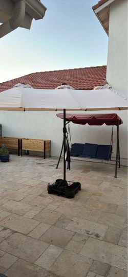 Large Outdoor Patio Umbrella with Base