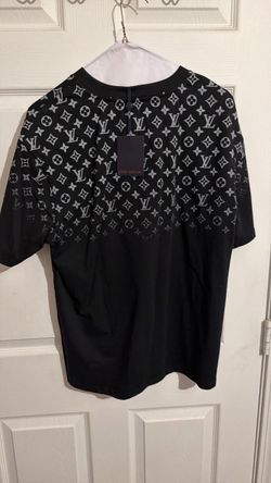 Lv shirt