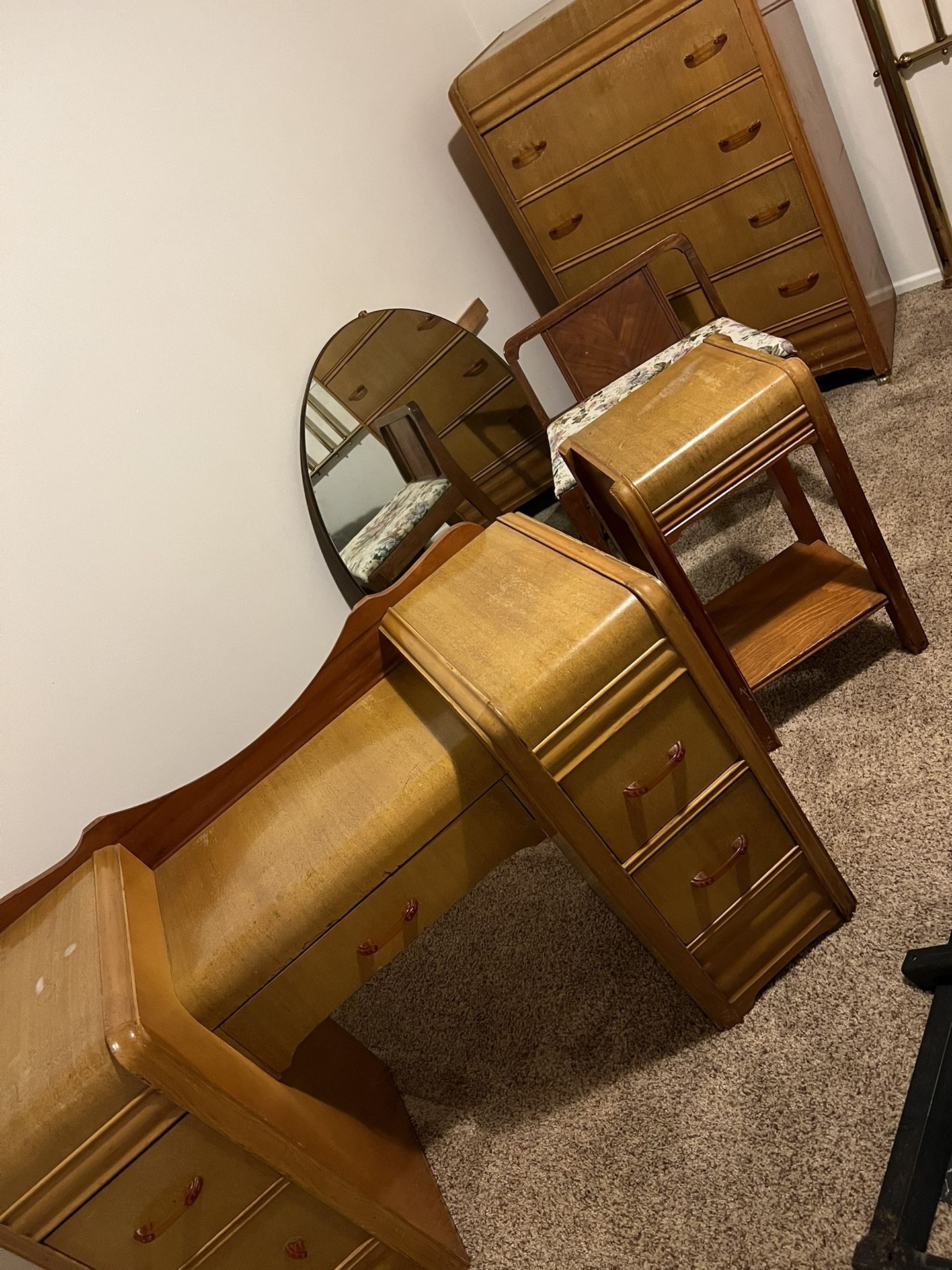 vintage art deco waterfall front bedroom set vanity w/ round mirror dresser stool bakelite handles