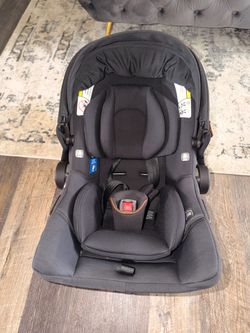 Nuna Pipa Air RX like new