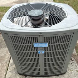 Trane  AC condenser 2.5 (3) ton