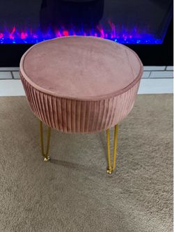 NEW**LUE BONA Velvet Vanity Stool for Makeup Room, Modern Ottoman Footrest with Metal Legs, Pink