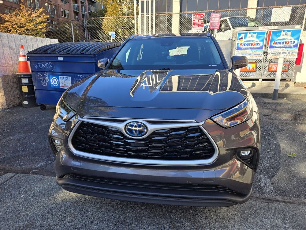 2022 Toyota Highlander Hybrid