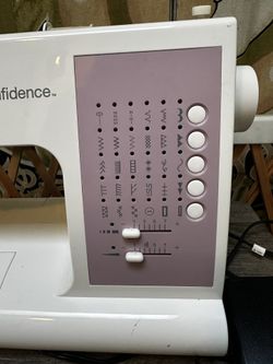 Hardly Used Singer Sewing Machine