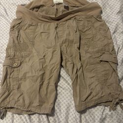 Size Large Maternity Shorts
