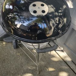SEAHAWKS SPECIAL Weber Charcoal Grill/ Cover
