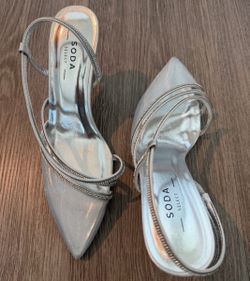 Women's Metallic Silver Kitten Heels, Size 7.5