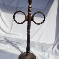 1542 Bronze/Copper Towel Ring. Holder Free Standing Cast Iron